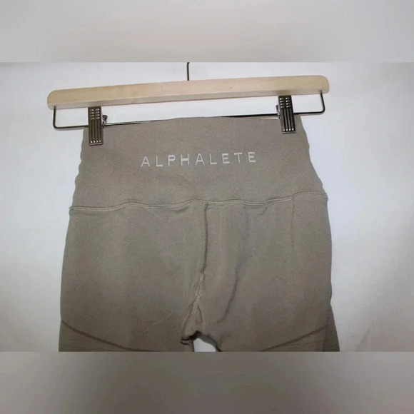Alphalete Aero Leggings NO SIZE TAG Maybe Small - Picture 6 of 11